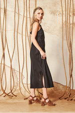 Verge Roam Linen Dress in Black - Arielle Clothing