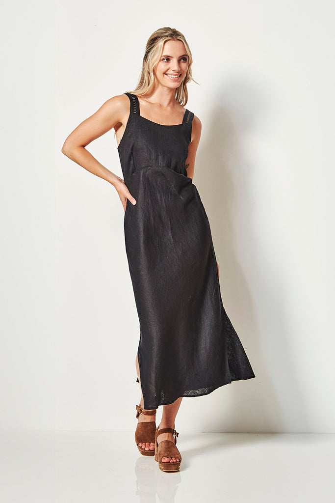 Verge Roam Linen Dress in Black - Arielle Clothing