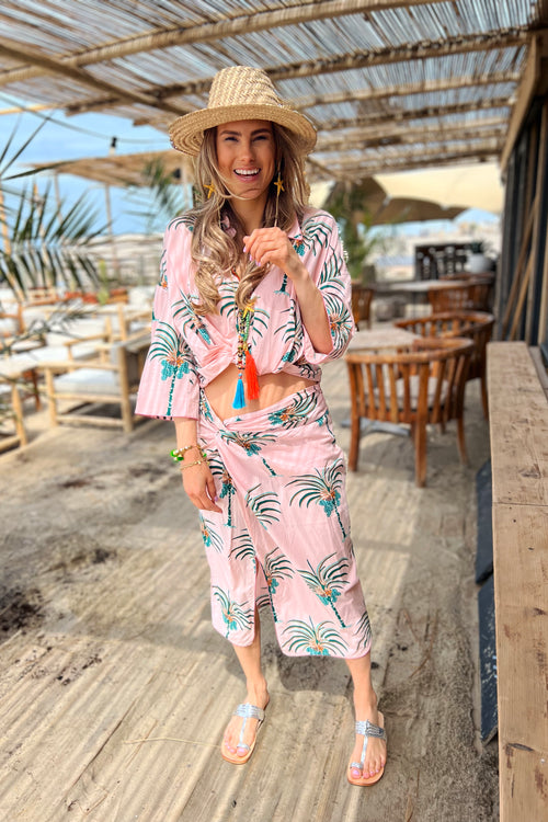 Place du Soleil Palm Print Top in Pink - Arielle Clothing